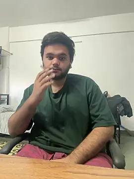 Snapshot of Noavacado_ chatting on 11.27.25 Noavacado online show from 11.27.25