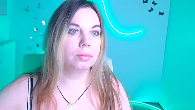 Amanda Swannn online show from 12.15.25