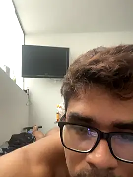 Snapshot of Hasdrian chatting on 11.27.25 Hasdrian online show from 11.27.25