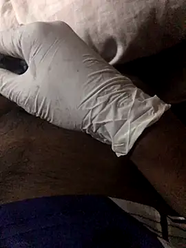 Snapshot of Playboyjon69 chatting on 11.27.25 Playboyjon69 online show from 11.27.25