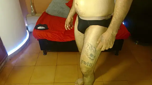 Snapshot of Leo_strongrush1 chatting on 11.29.25 Leo strongrush1 online show from 11.29.25