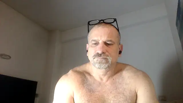 Snapshot of Mauro7788 chatting on 12.13.25 Mauro7788 online show from 12.13.25