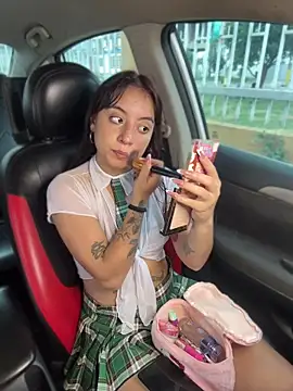 Mia fiire online show from 04.13.26