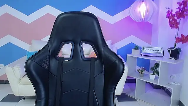 zahira1 online show from 02.16.26