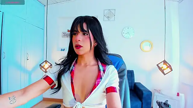 Hot Darliing online show from 12.01.25