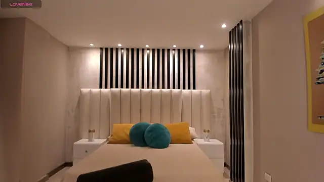 RossiRivers online show from 12.18.25