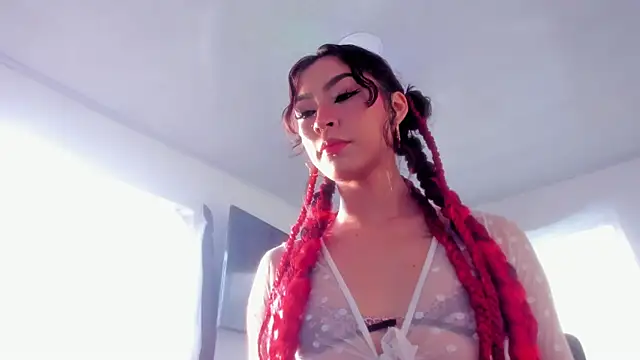 Snapshot of Ounla_Sweet chatting on 05.11.26 Ounla Sweet online show from 05.11.26