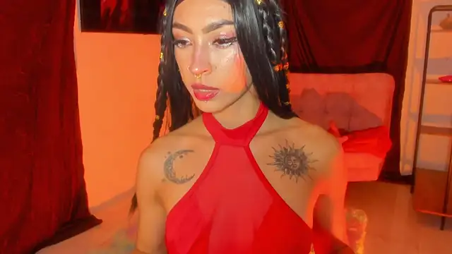 Snapshot of Ounla_Sweet chatting on 05.13.26 Ounla Sweet online show from 05.13.26