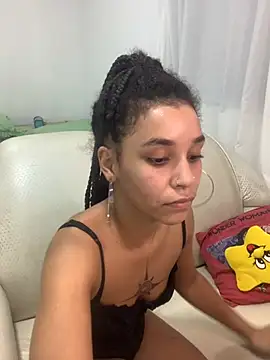 Lillith Bloom online show from 04.01.26