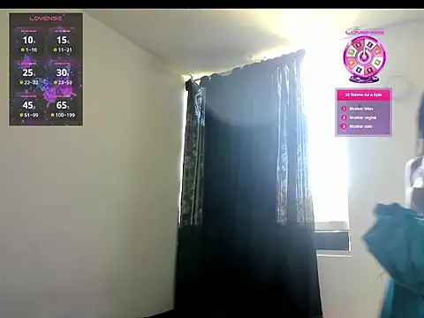 Snapshot of sweetCatallina chatting on 04.30.26 sweetCatallina online show from 04.30.26