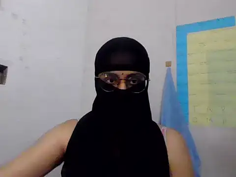 babyshallu05 online show from 11.29.25