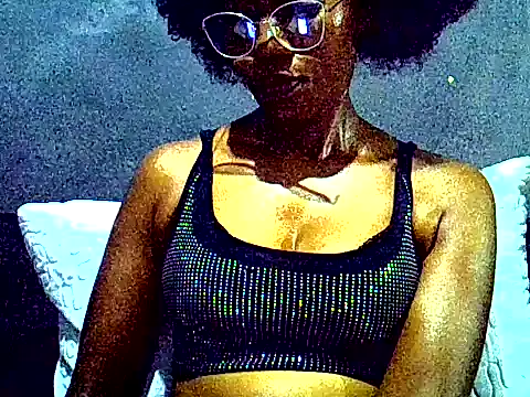 PreettyTee online show from 04.18.26