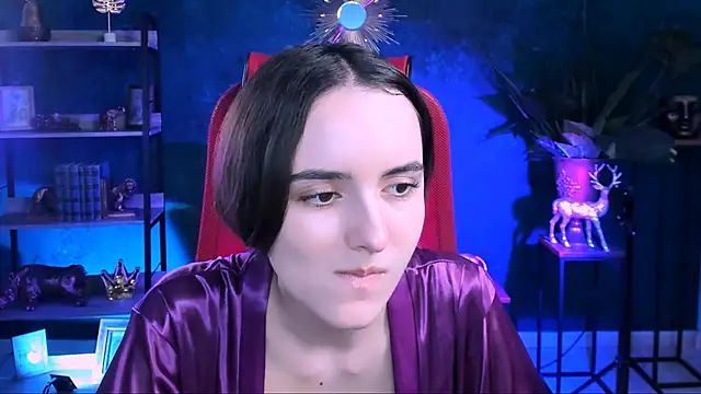 KateWillows online show from 01.14.26