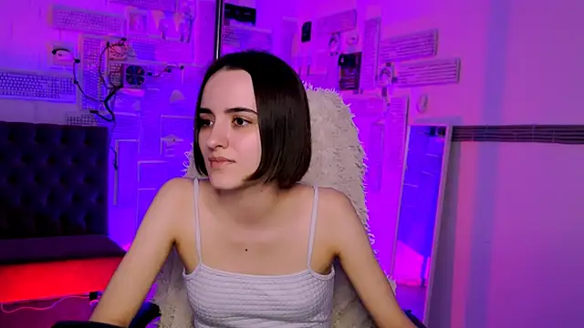 KateWillows online show from 04.01.26