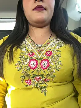 Snapshot of magical_ishika chatting on 11.29.25 magical ishika online show from 11.29.25