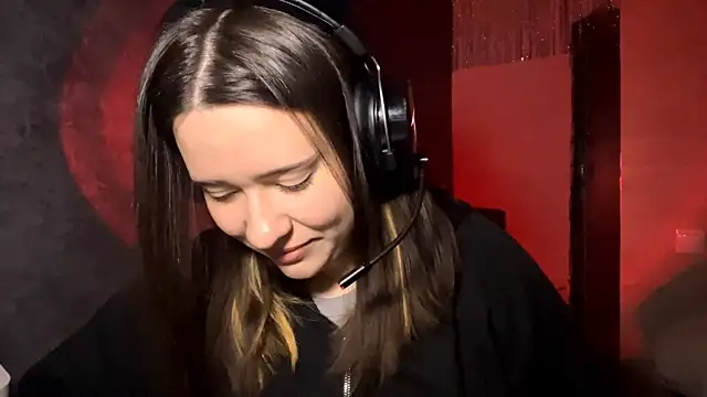 AngeliqueSulima online show from 01.08.26