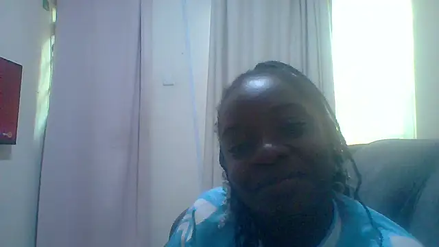 Snapshot of cutest_ebony chatting on 11.29.25 cutest ebony online show from 11.29.25