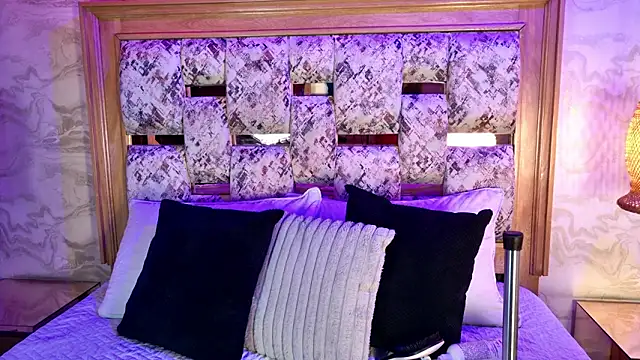 Snapshot of emily_dempsey chatting on 02.14.26 emily dempsey online show from 02.14.26