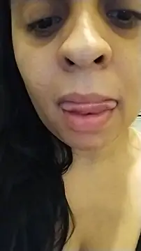 Snapshot of hirla chatting on 05.28.26 hirla online show from 05.28.26