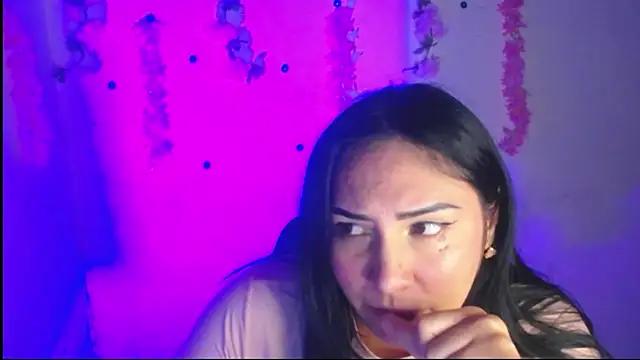 Emy cutee online show from 03.10.26