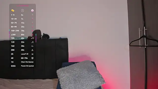 santinaughty online show from 02.11.26