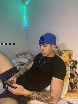 wil hot online show from 11.30.25