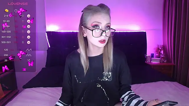 amyshhka online show from 12.04.25