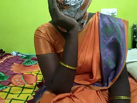 Snapshot of tamil_sumathi chatting on 06.08.26 tamil sumathi online show from 06.08.26