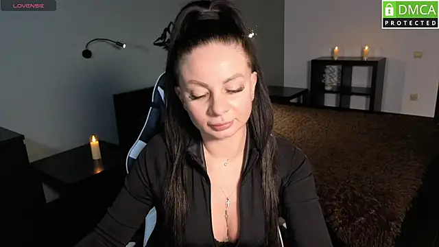 BettyMoon1 online show from 12.03.25