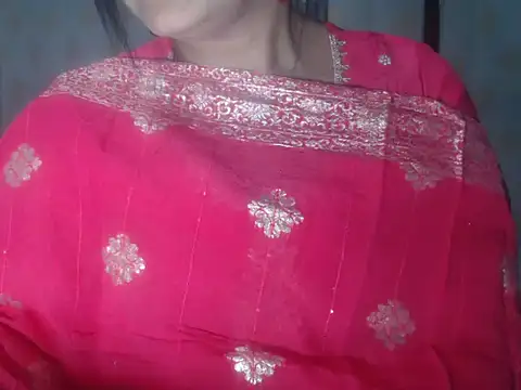 Hotronita123 online show from 01.14.26