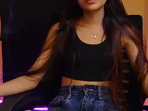 Snapshot of ItsArohi chatting on 12.01.25 ItsArohi online show from 12.01.25