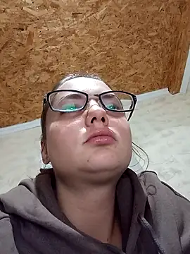 Lisamisaa online show from 11.30.25