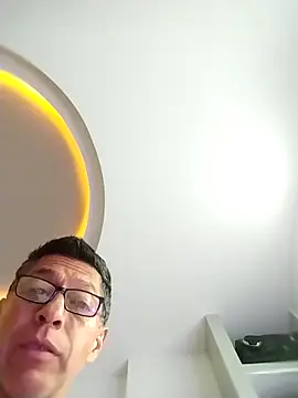 JRAdams23 online show from 12.21.25