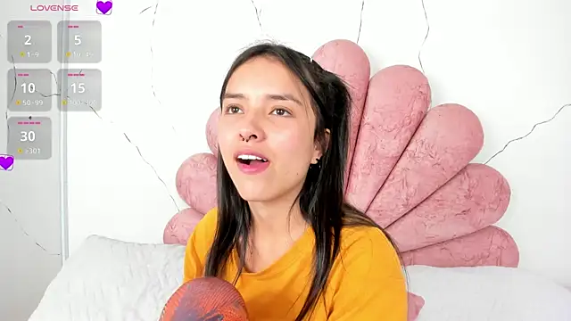 Cherrybombs  online show from 02.05.26