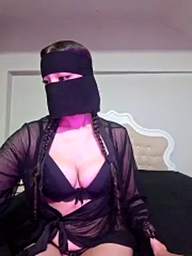 Snapshot of deva-sexy chatting on 06.08.26 deva-sexy online show from 06.08.26