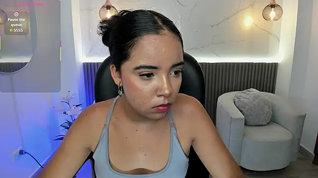 alana martiins online show from 07.08.26