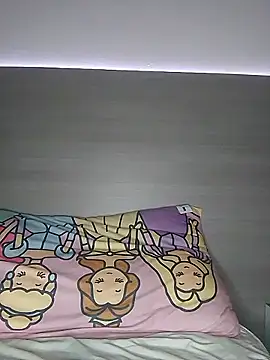 Snapshot of RoxieHart05 chatting on 02.28.26 RoxieHart05 online show from 02.28.26