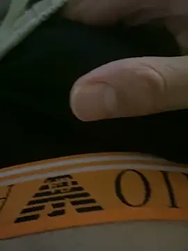 Snapshot of Magicboysz chatting on 12.02.25 Magicboysz online show from 12.02.25