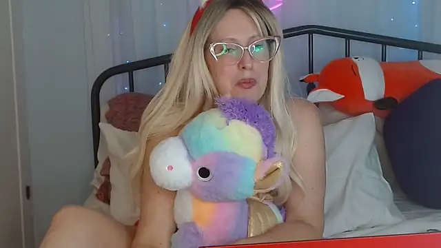 Katina-LoveJoy online show from 12.19.25