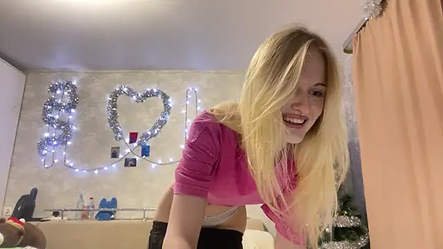 CelenFomes online show from 12.03.25