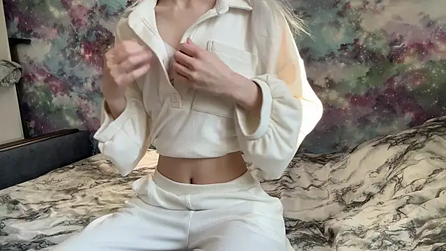 CelenFomes online show from 02.18.26