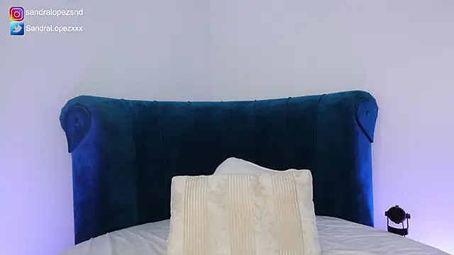 Snapshot of SandraLopezxx chatting on 02.22.25 SandraLopezxx online show from 02.22.25