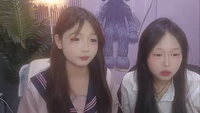 Snapshot of AA-HH-AA chatting on 12.01.25 AA-HH-AA online show from 12.01.25