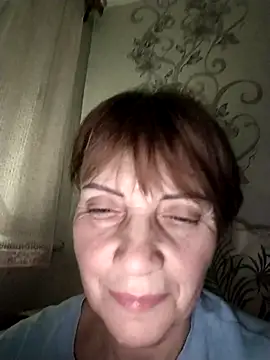 Snapshot of MichelleLove48 chatting on 12.21.25 MichelleLove48 online show from 12.21.25