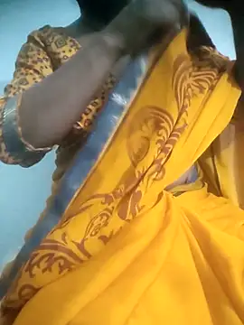 Snapshot of Lahari_23 chatting on 04.08.26 Lahari 23 online show from 04.08.26