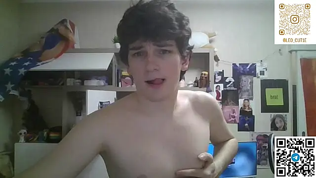 Snapshot of leo_cutie chatting on 08.07.26 leo cutie online show from 08.07.26