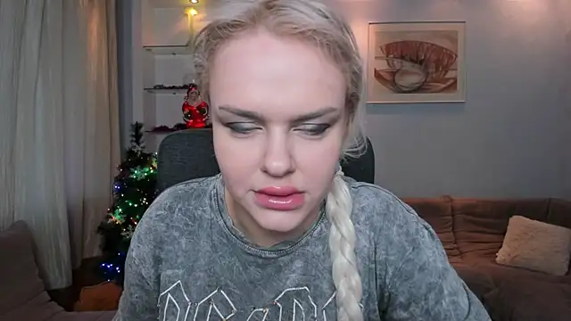 KamillaJei online show from 12.23.25