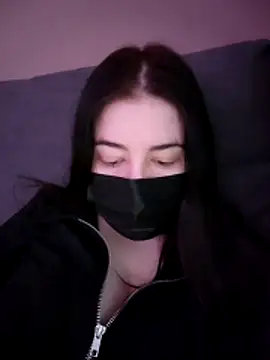 Lana rei online show from 12.17.25