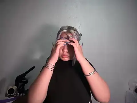 Tina Slick online show from 06.24.26