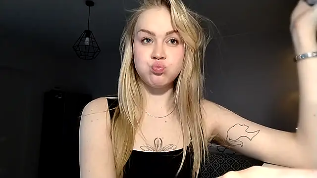 LunaPeony online show from 04.09.26